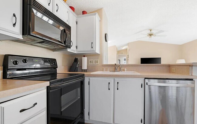 Foto del edificio - 6114 S Sawgrass Dr