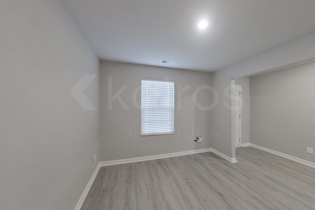 Building Photo - 217 Sky Hawk LN