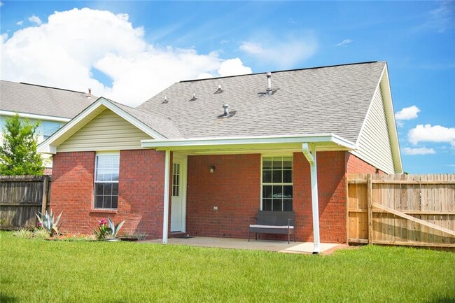 Building Photo - 5310 Cimmaron Ct