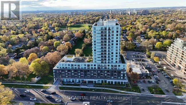 Building Photo - 3220 Sheppard Ave E