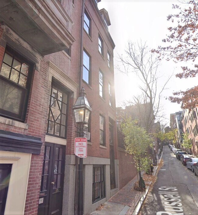 Building Photo - 18 S Russell St