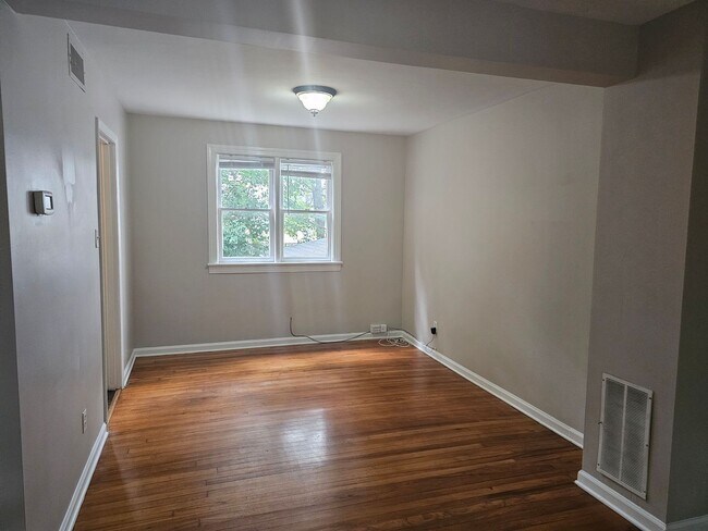 Foto del edificio - NEW LISTING!!!! Dont Miss Out