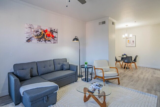 Foto del edificio - 7455 N 95th Ave