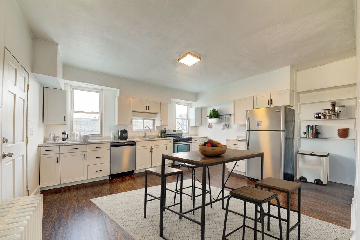 Primary Photo - Available June | Beautiful 4 Bedroom Home ...