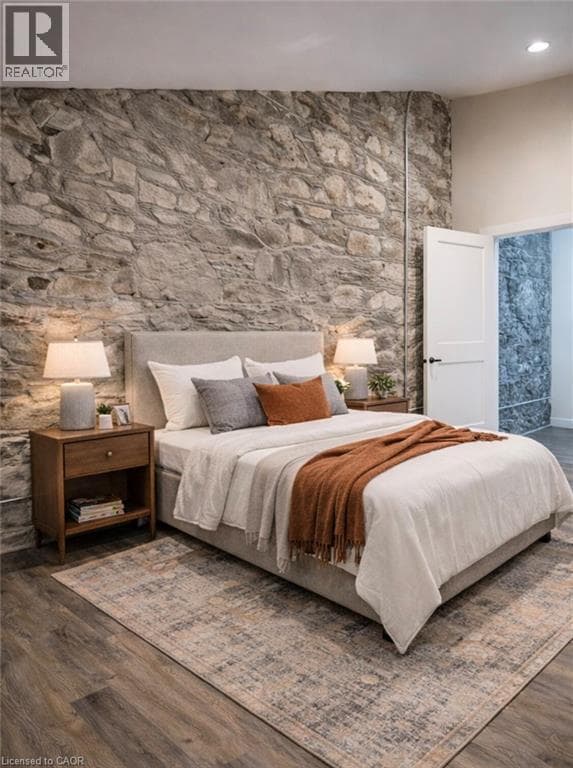 Building Photo - 40 Main St