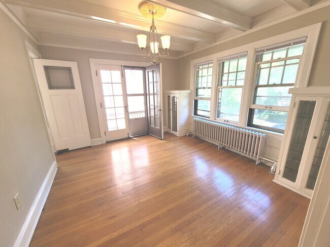 Foto del edificio - 2541-43 Lake