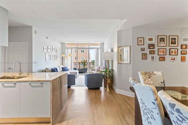 Foto del edificio - 3232 SW 22nd St