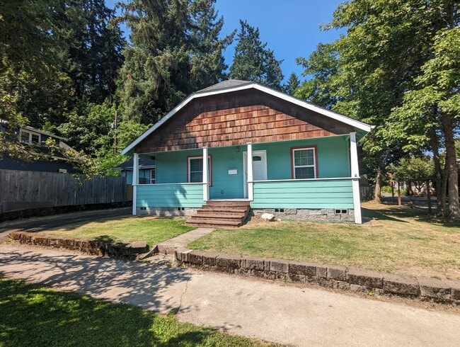 Building Photo - 4-Bedroom, 2-Bath Home In The Amazon Area ...