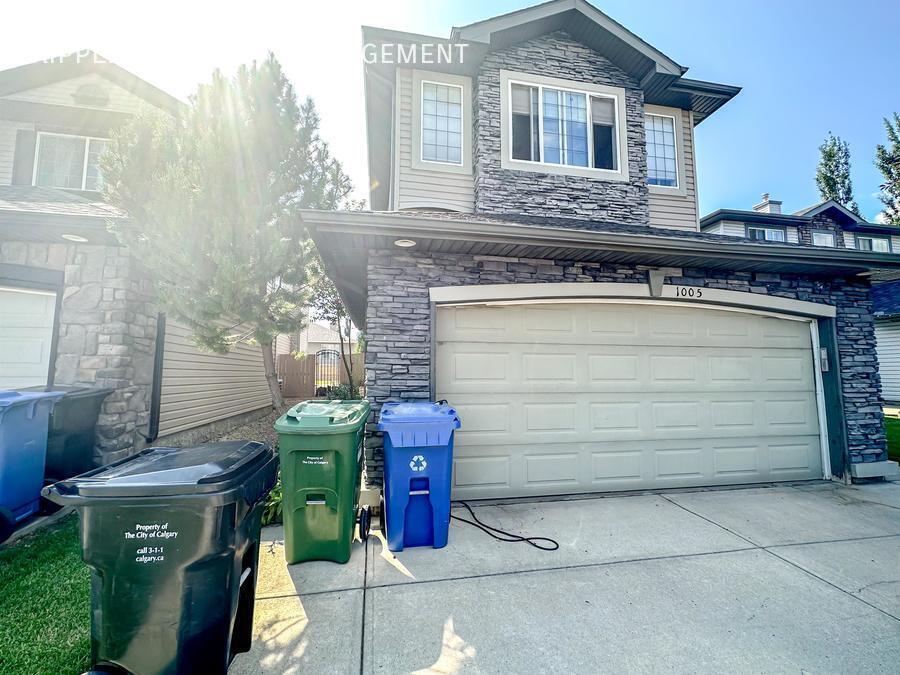 Primary Photo - Modern 4 Beds, 3 Baths Single- Family | Av...