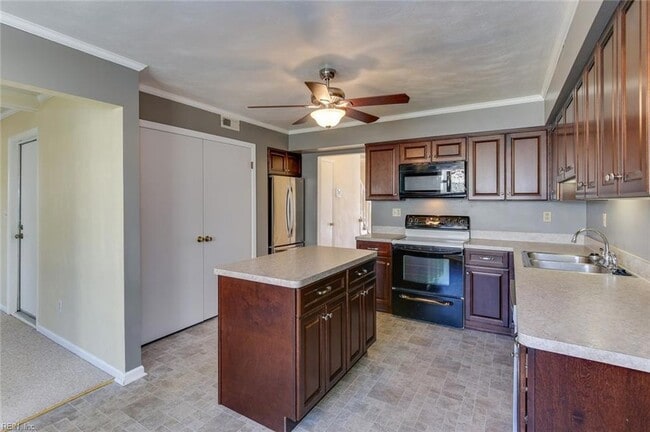 Building Photo - 1025 Taylor Rd