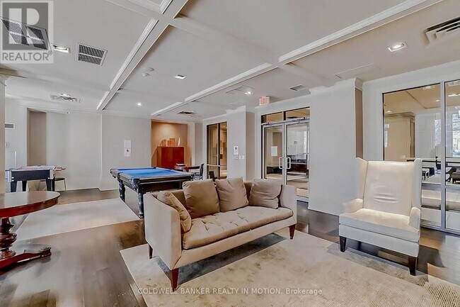 Building Photo - 388-2388 Prince of Wales Dr