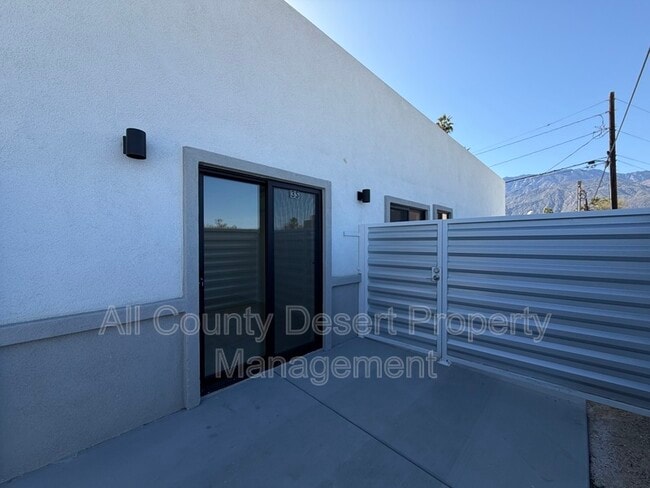 Foto del edificio - 517 S Mountain View Dr