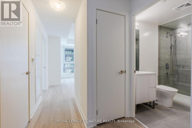 Building Photo - 1 Quarrington Lane