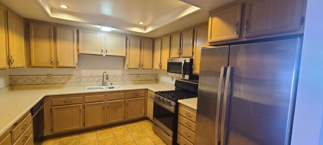 Foto del edificio - OPEN HOUSE Saturday June 7th at 2:00PM