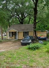 Building Photo - 1637 Patterson St