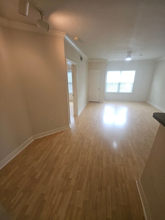 Foto del edificio - 202 E South St