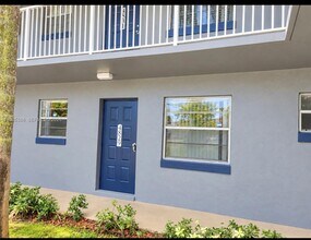 Building Photo - 4829 NW 9th Dr