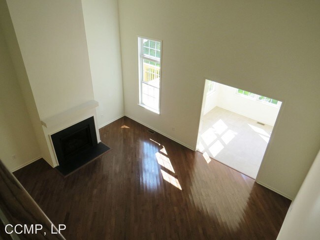 Building Photo - 442 Cedarville Rd