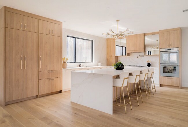 Building Photo - 27 Cross St