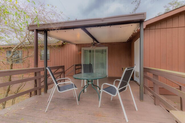 Foto del edificio - 4900 Hearthstone Dr
