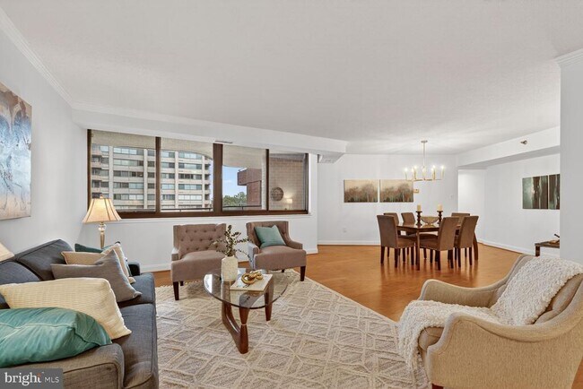 Building Photo - 4550 N Park Ave