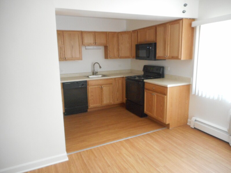 539 Pershing Ave, Glen Ellyn, IL 60137 House Rental in Glen Ellyn, IL