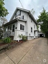 Building Photo - 1085 Dietz Ave