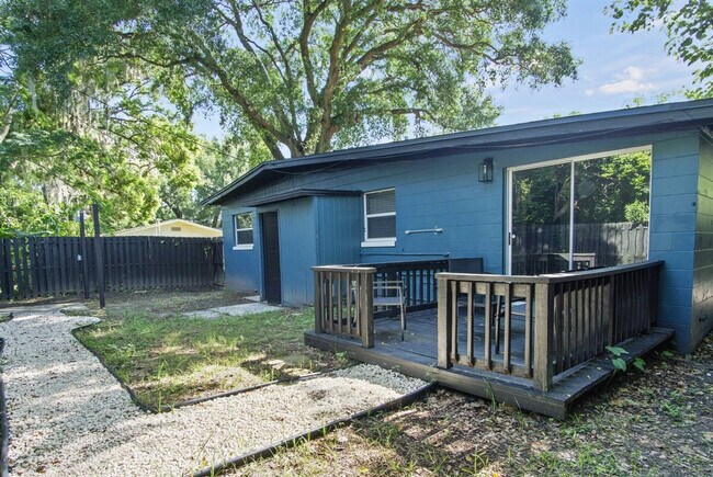 Foto del edificio - 1711 Asher Ln