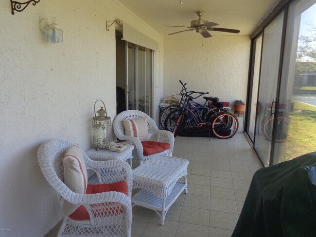 Foto del edificio - 412 Meadowlark Ln