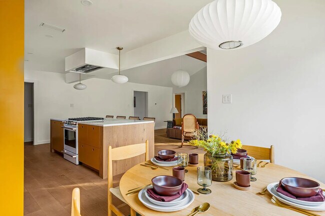 Foto del edificio - 10102 Warrington Cv