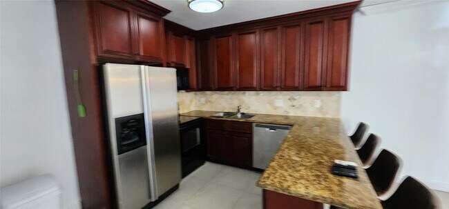 Foto del edificio - 808 NE 7th St