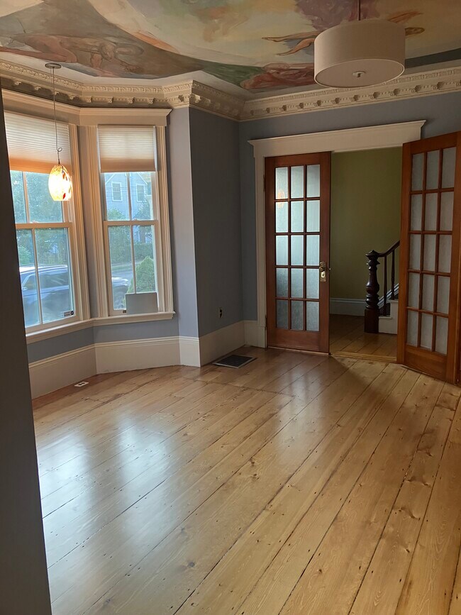 Foto del edificio - 87 Central St