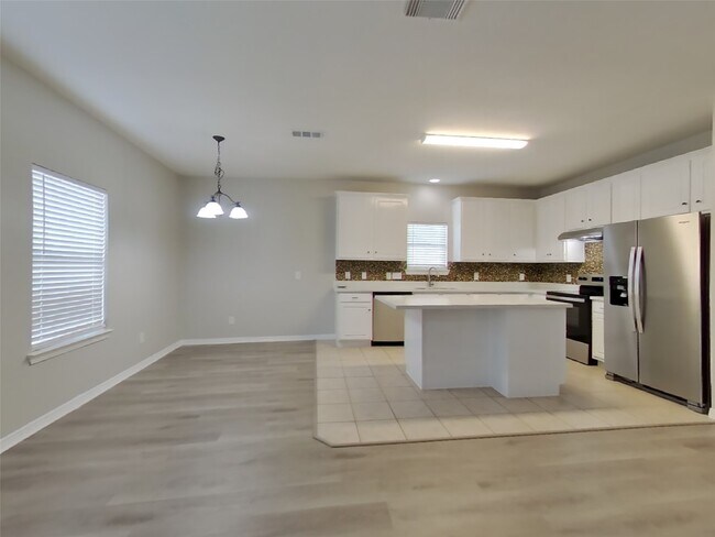 Foto del edificio - 21214 Peachvine Ln