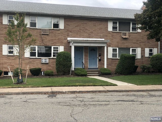 Foto principal - 125-25 Virginia Dr