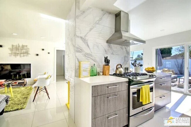 Building Photo - 3963 Cll San Antonio