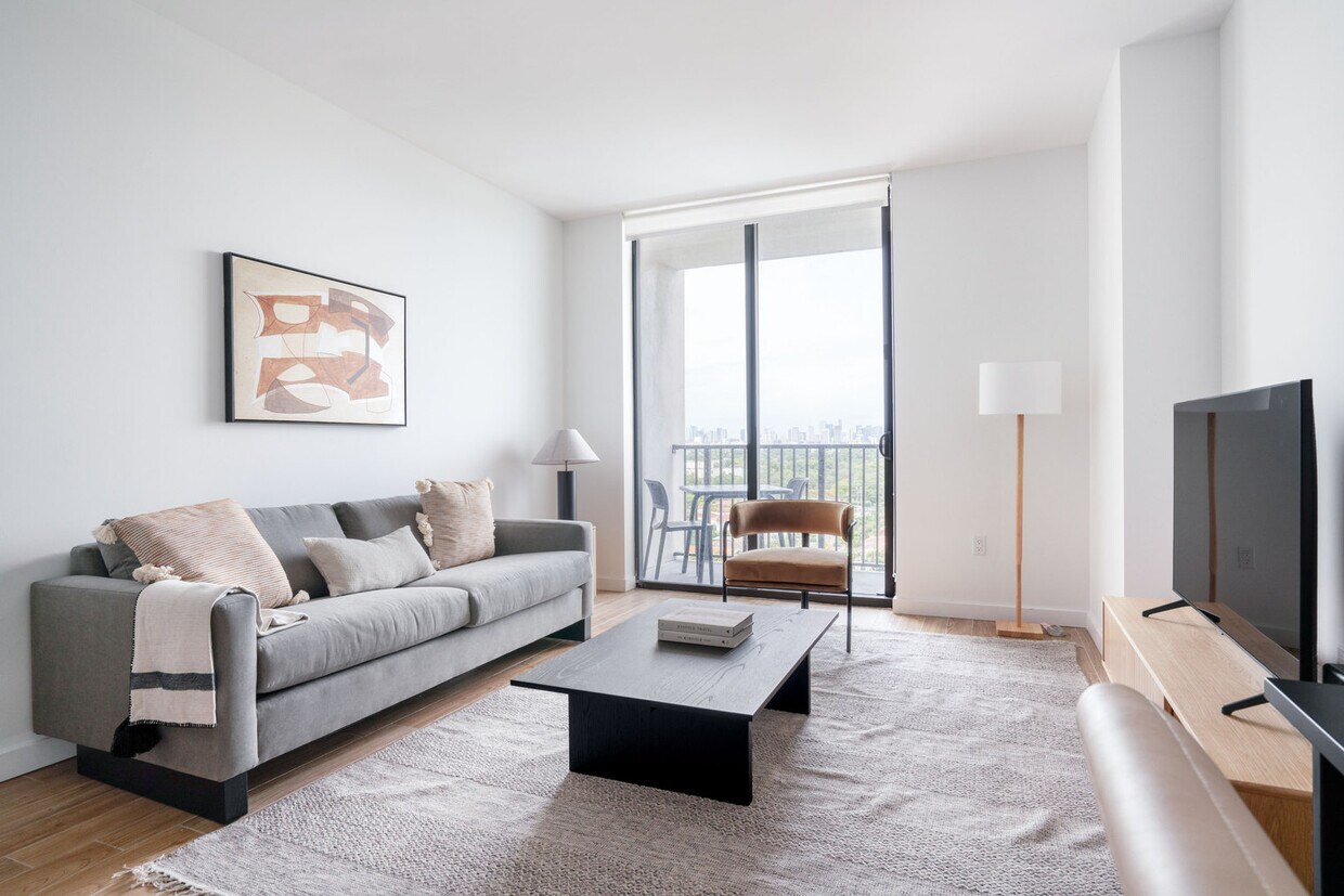 Foto principal - 1501 SW 37th Ave