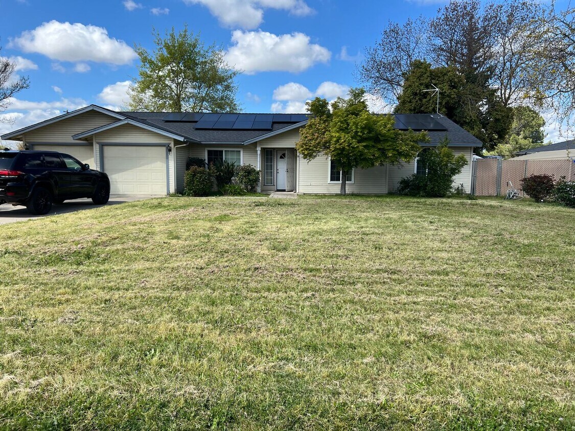 Primary Photo - Now Available! In Madera Ranchos