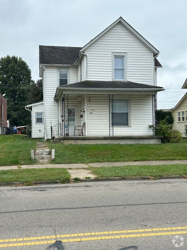 Building Photo - 750-752 E Wheeling St