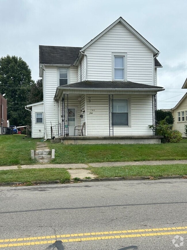 Building Photo - 750-752 E Wheeling St