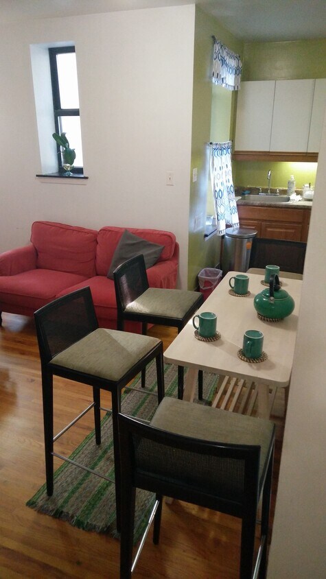 Living Room - 571 Academy St