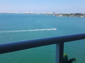 Building Photo - 1625 Kennedy Cswy