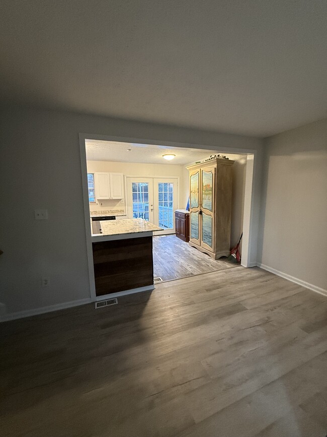 Building Photo - 1127 Mermaid Dr