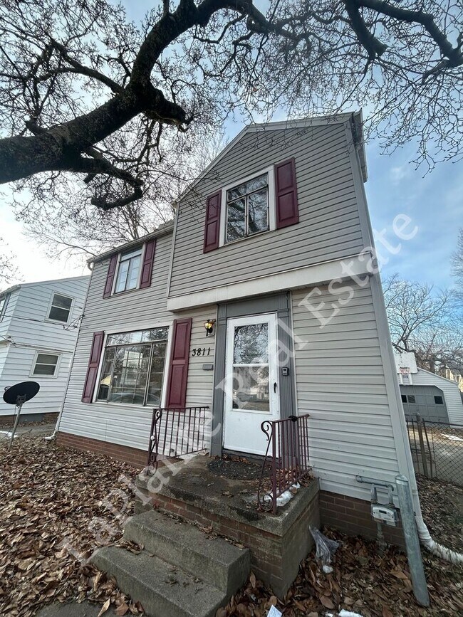 Foto del edificio - Well-Located 3-Bedroom Home Near Library Village