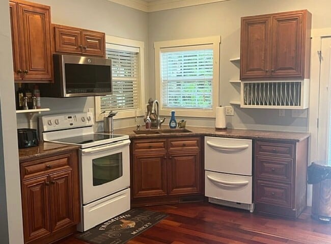 Building Photo - 8326 Arlington Church Rd