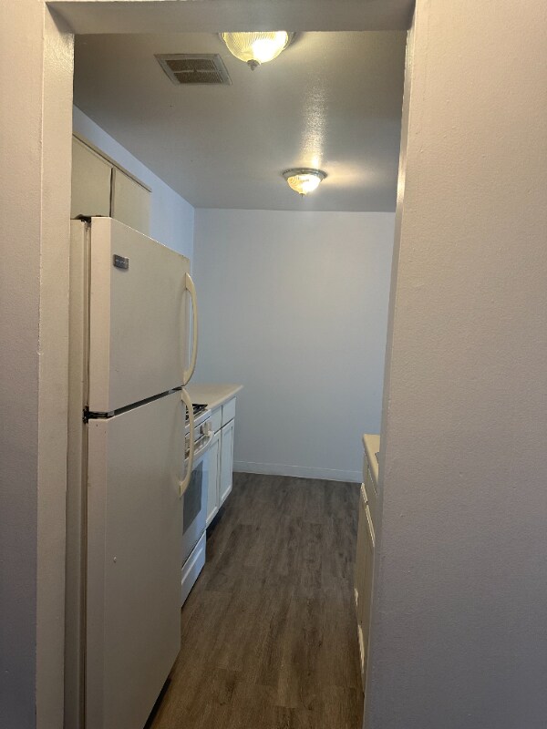Building Photo - 363 Hawthorne Cir