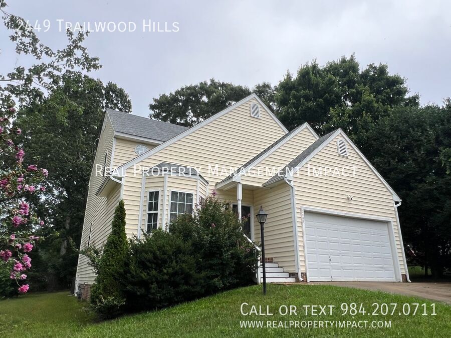 Primary Photo - 2449 Trailwood Hills Dr