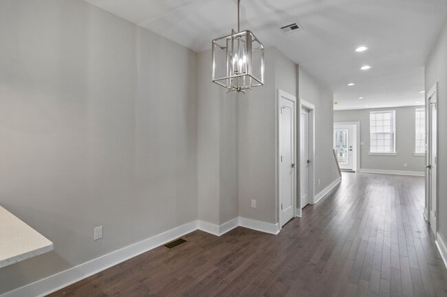 Dining - 1620 S 2nd St