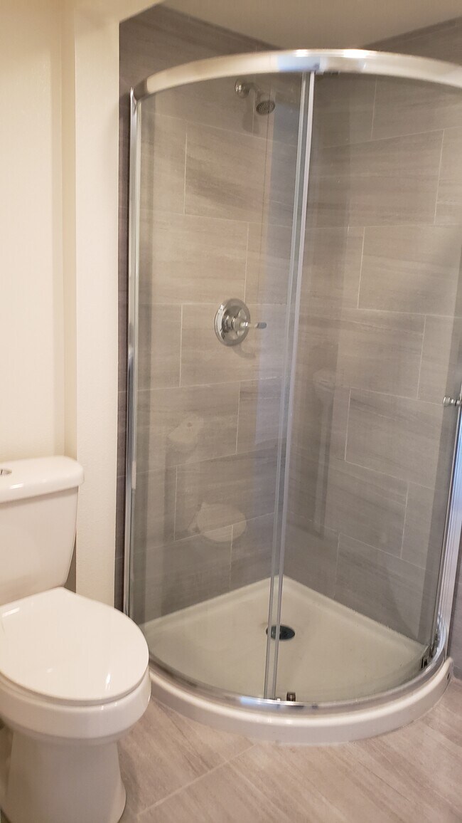 Foto del edificio - 2131 Carmona Ave