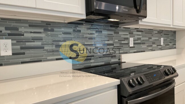 Foto del edificio - Gorgeous NEW 4BR/3BA home for rent in Palm...
