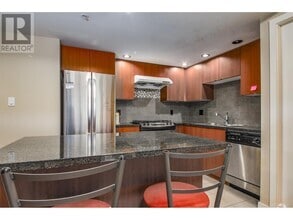 Building Photo - 9188-9188 Hemlock Dr